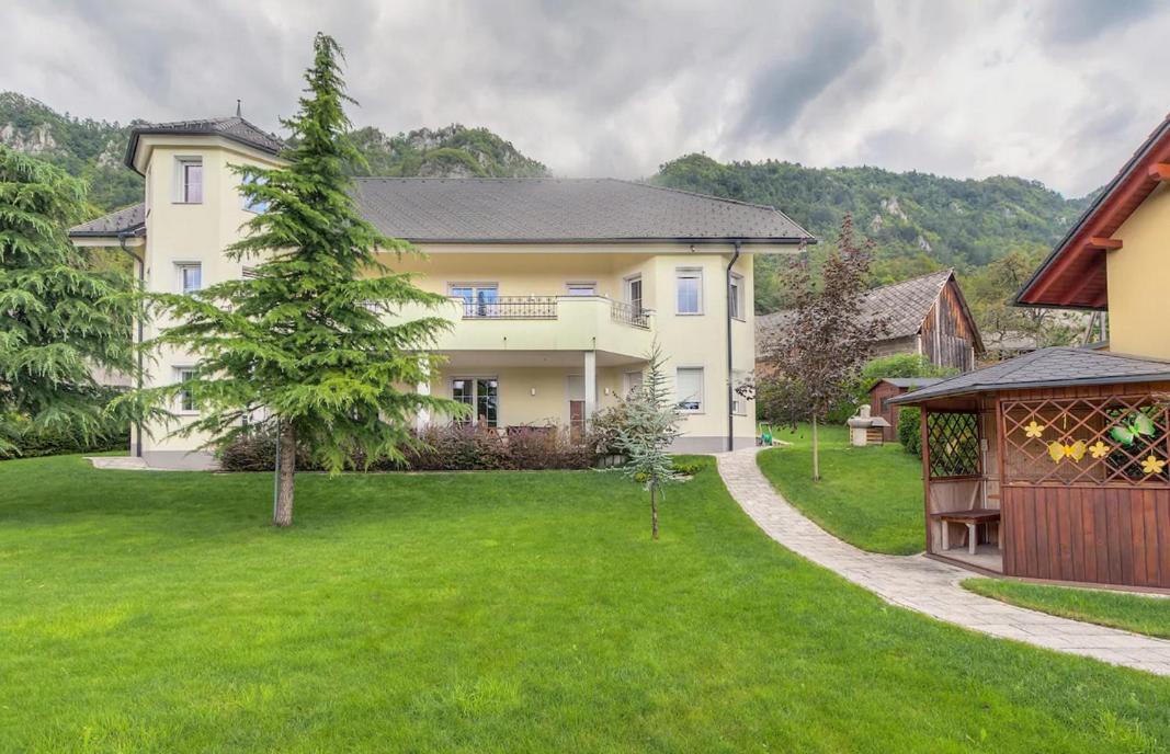 Alpine Apartments Marcella Zirovnica Exterior photo